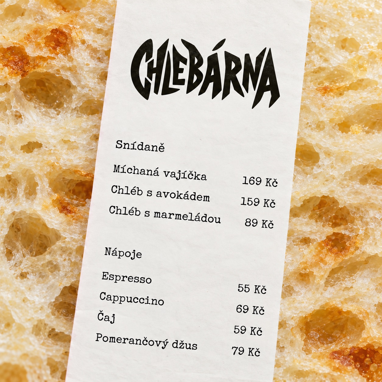 Menu na účtence položené přes střídu kváskového chleba
